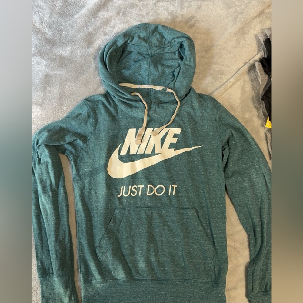Tshirt hoodie